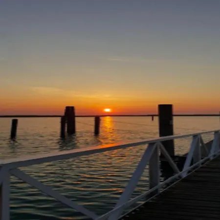 Comfortable And Bright Flat - Beahost Apartman *