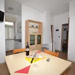Comfortable And Bright Flat - Beahost דירה ביביונה