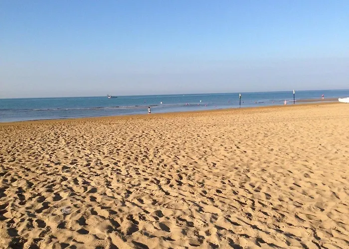 Апартаменты Comfortable And Bright Flat - Beahost Бибионе